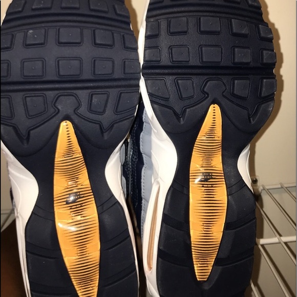 Nike Air Max 95 SE - Midnight Navy Laser Orange - Picture 3 of 8